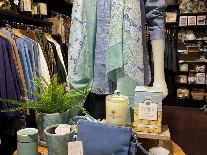 La Belle Designs image