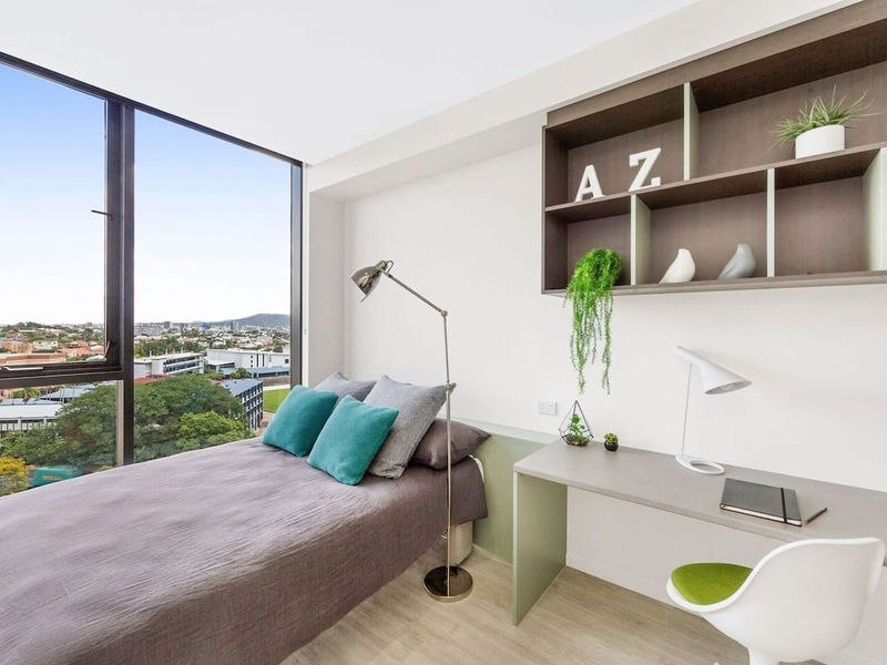 Atira Merivale St image