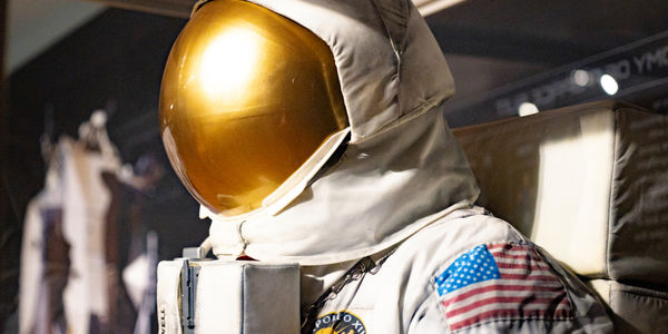 Neighbourhood Earth - Experience the Wonders of Space Exploration