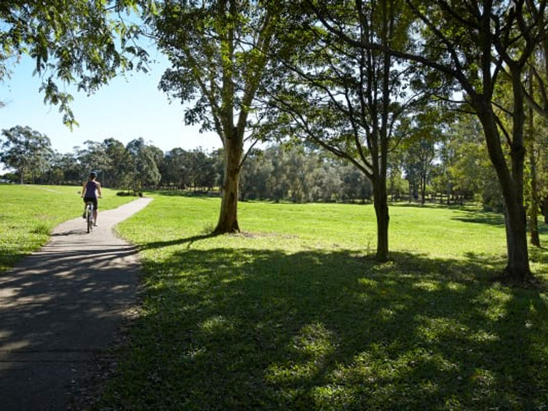 Akuna Street Park image