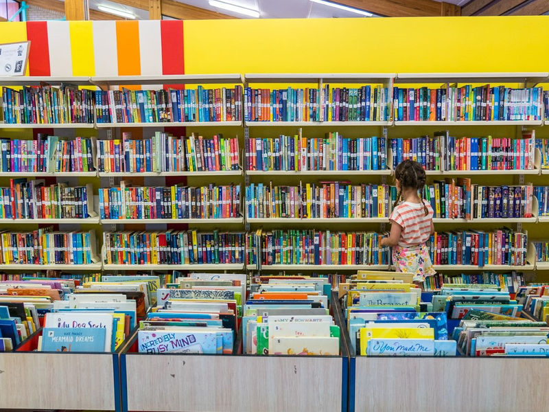 Mitchelton Library image