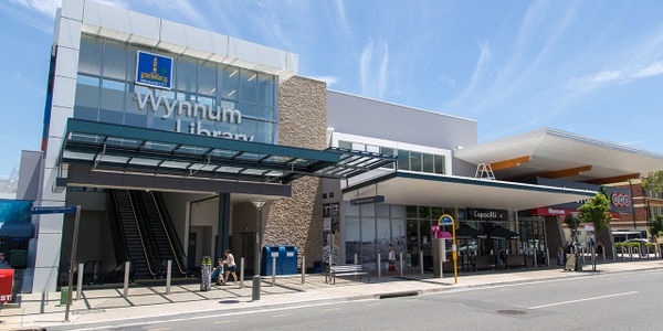 Wynnum Library