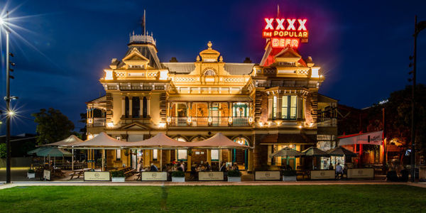 Breakfast Creek Hotel