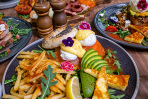 Andonis Cafe & Bar image